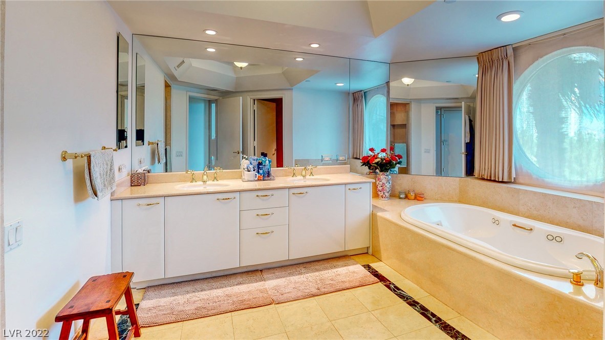 2857 Paradise Road, Unit 403 Las Vegas, NV 89109 - Photo 26 of 32