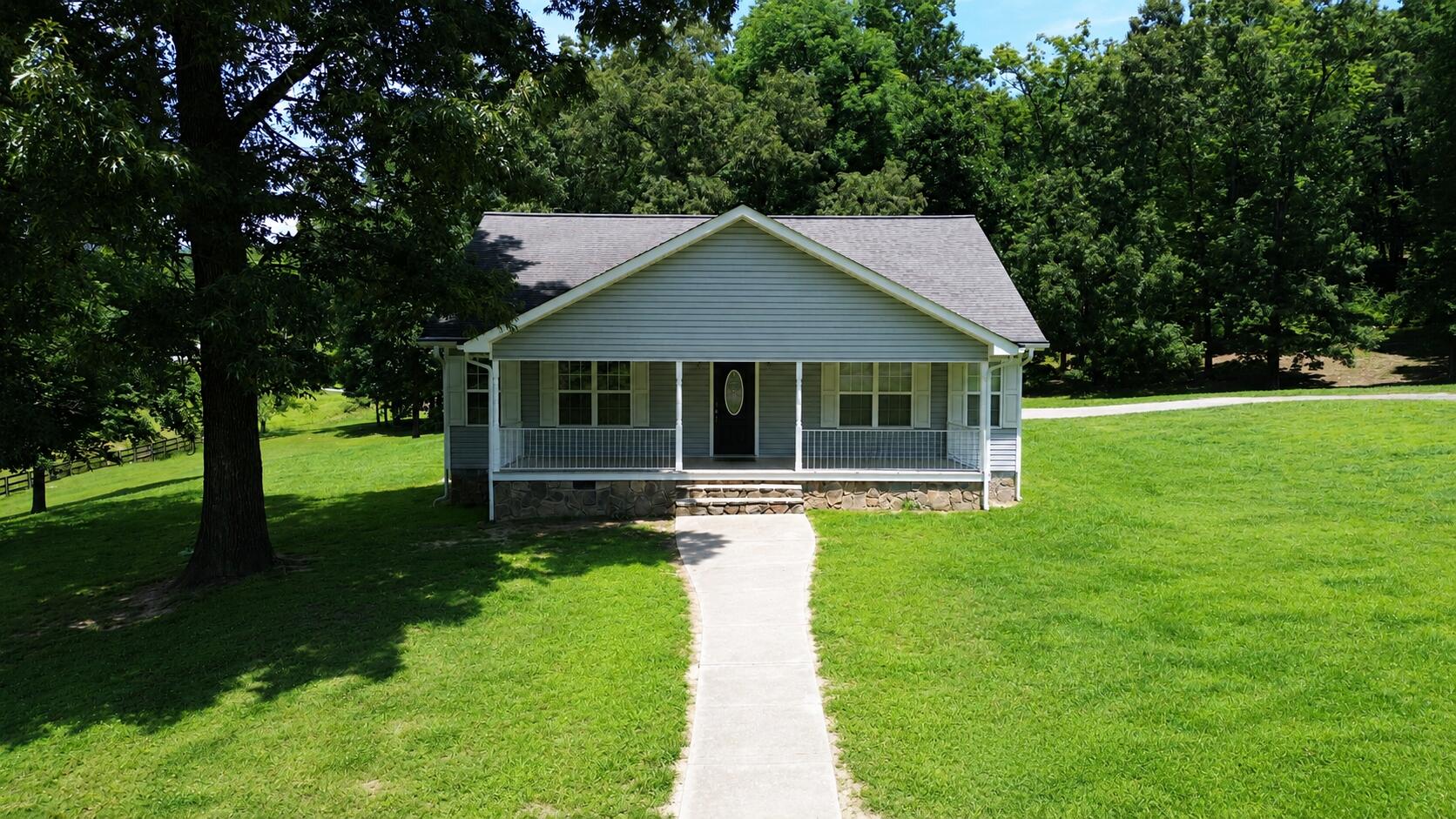 29 Ridgeland Trail Whitwell, TN 37397 - Photo 1 of 6 BF01E298-D66A-47C5-ABDB-F8591318C0C1