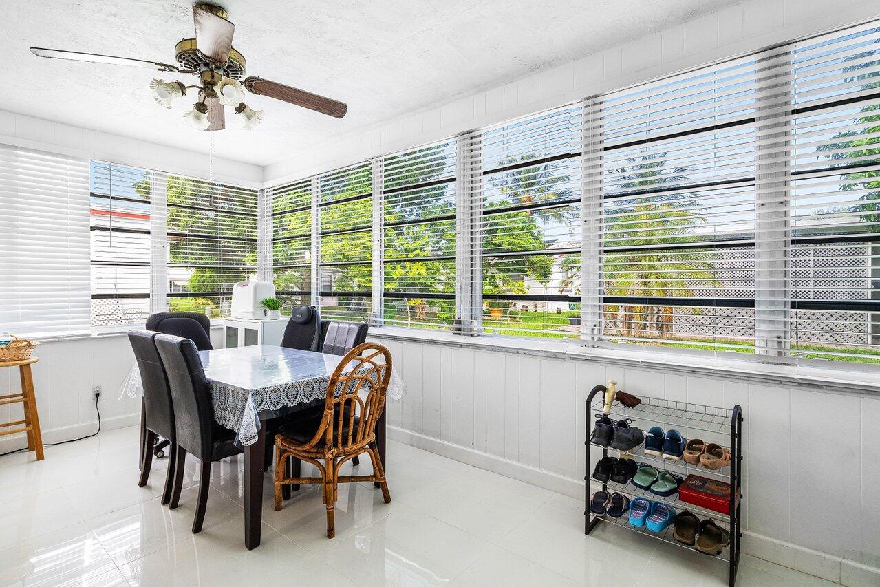 6809 Northwest 75th Street Tamarac, FL 33321 - Photo 15 of 22 Florida Room