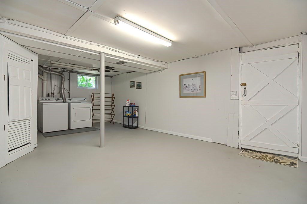 19 Spruce Street Holliston, MA 01746 - Photo 25 of 30