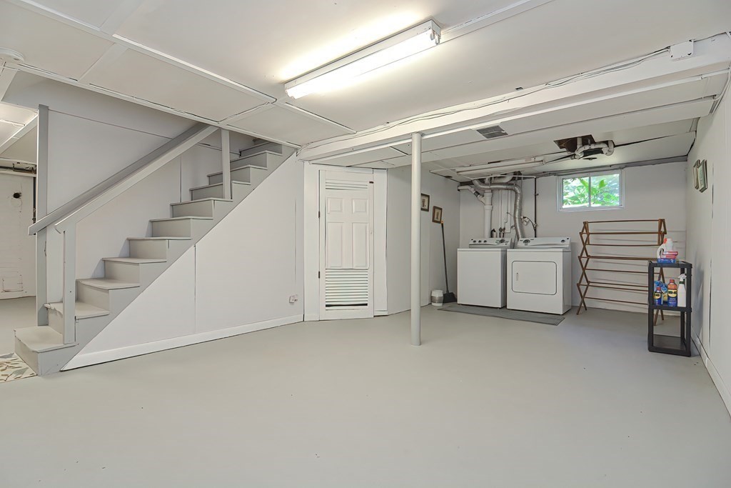 19 Spruce Street Holliston, MA 01746 - Photo 26 of 30