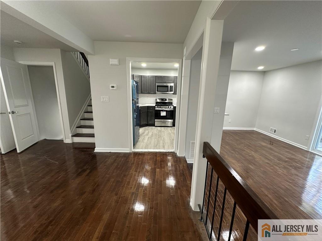 3206 Hana Road Edison, NJ 08817 - Photo 35 of 72 Gallery Image 35