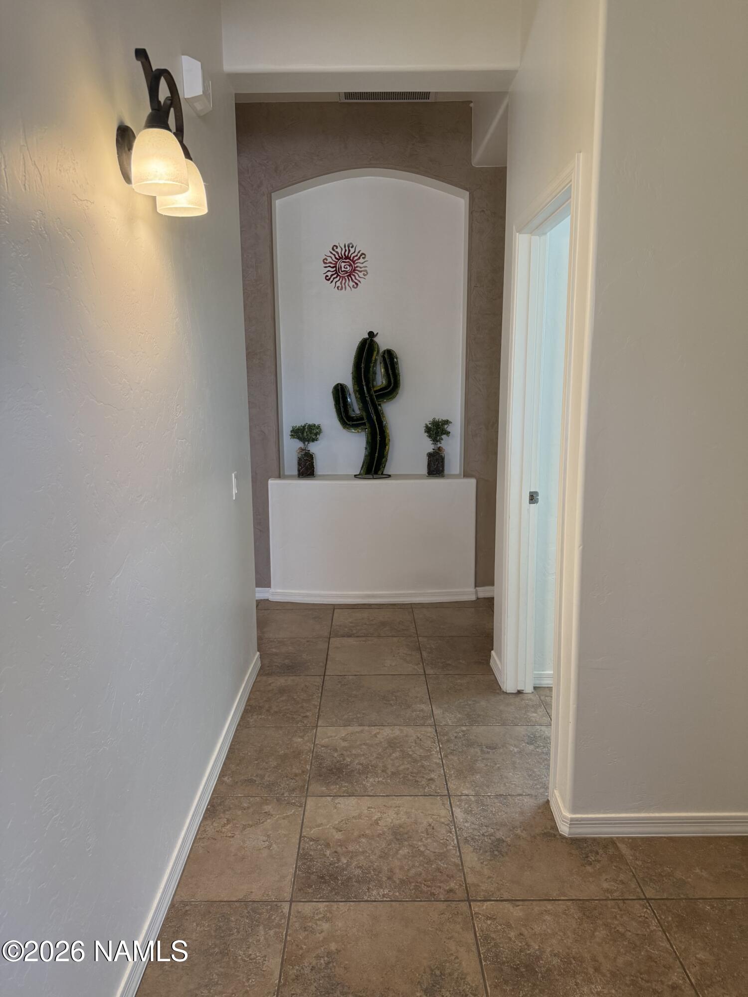 9587 South Via Bandera Vail, AZ 85641 - Photo 8 of 28 a view of hallway