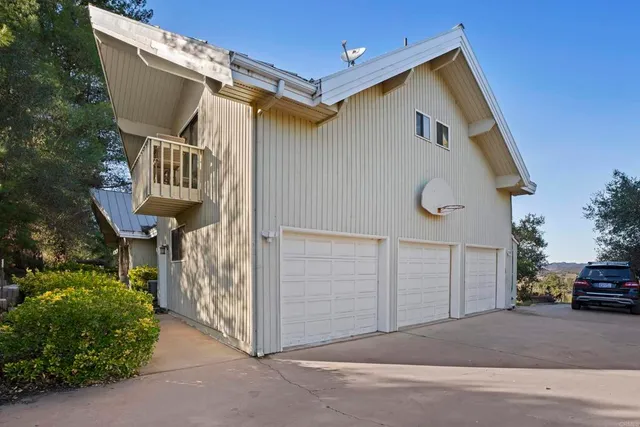 $1,800,000 | 17959 Bluegrass Road, Ramona, CA 92065