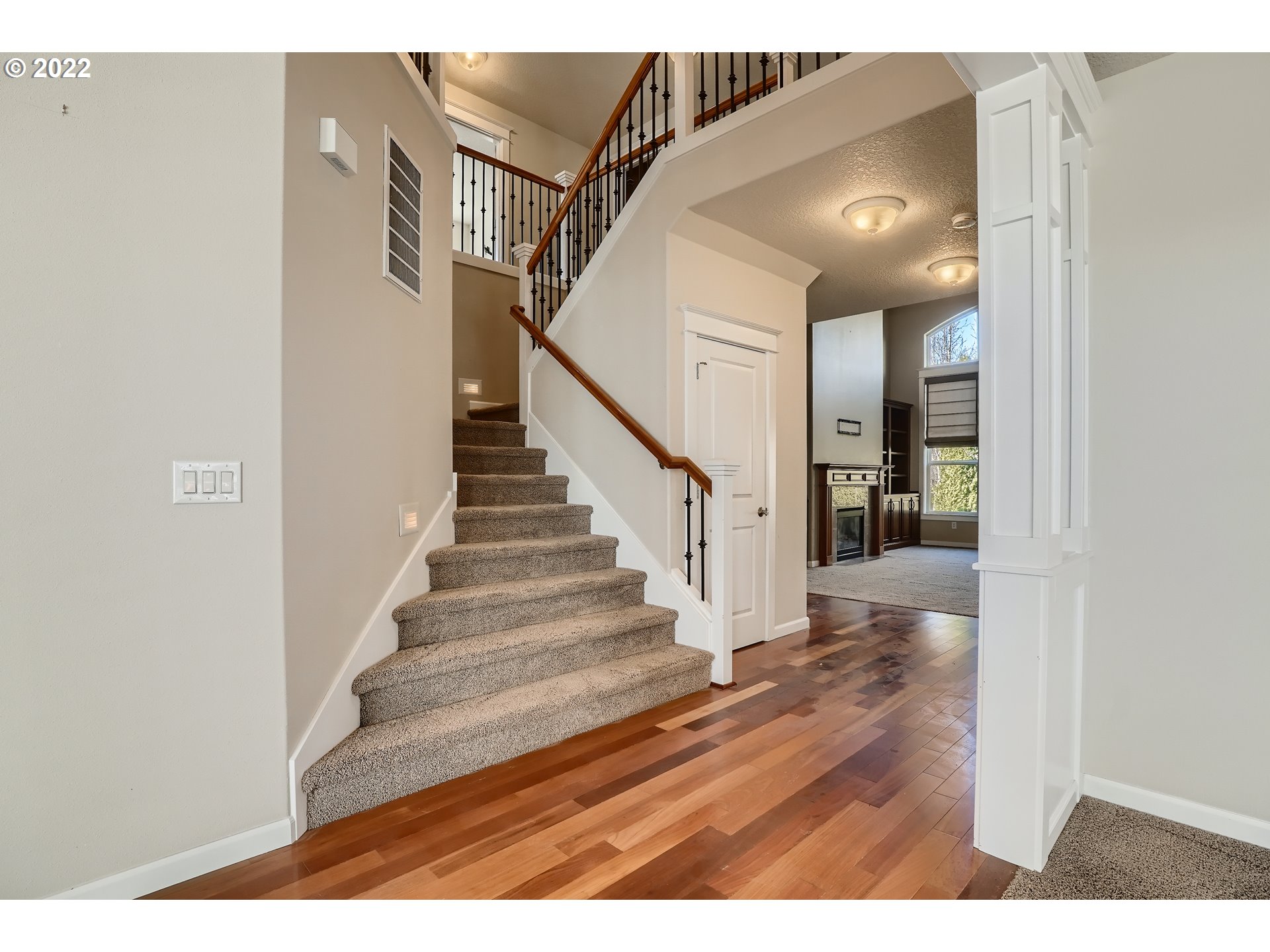 1652 South 15th Way Ridgefield, WA 98642 - Photo 5 of 32 a view of entryway with wooden floor