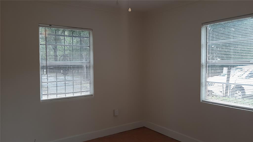 3801 Northwest 6th Street Gainesville, FL 32609 - Photo 14 of 19 a small space with a window
