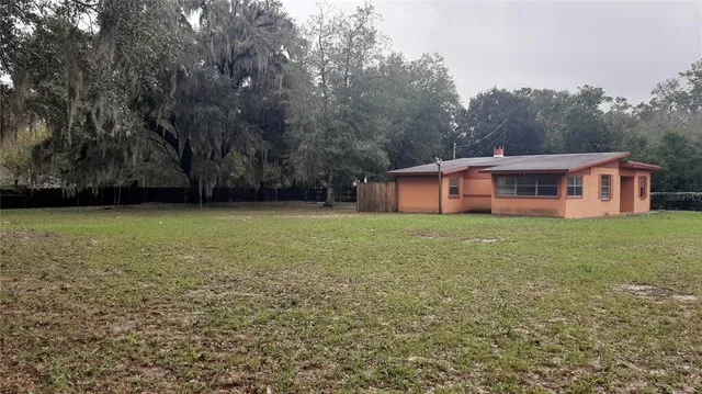 $1,750 | 3801 Northwest 6th Street, Gainesville, FL 32609