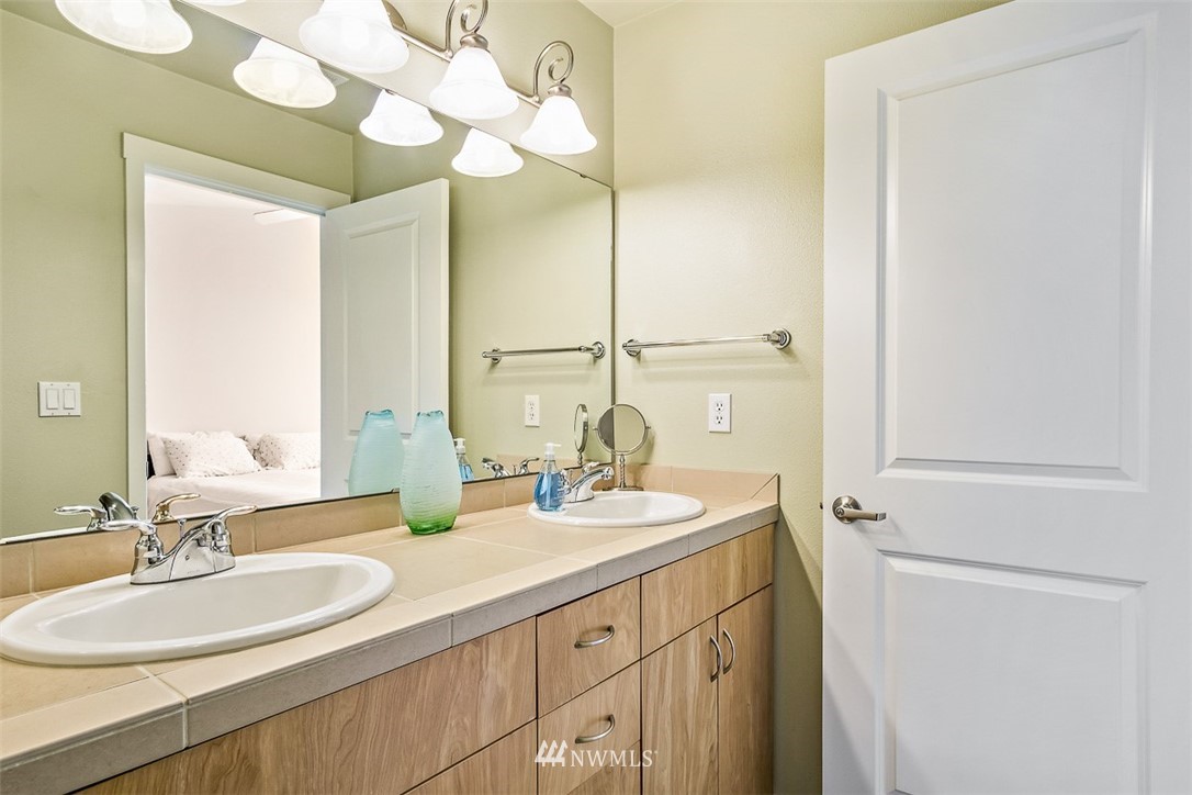 95 Sky Ridge Road Northwest Issaquah, WA 98027 - Photo 16 of 23
