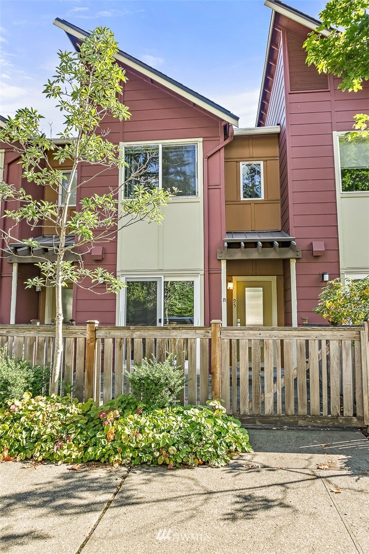 95 Sky Ridge Road Northwest Issaquah, WA 98027 - Photo 4 of 23