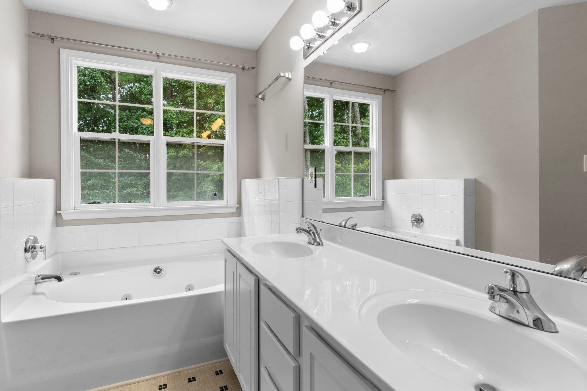 5603 Slide Rock Lane Raleigh, NC 27613 - Photo 16 of 30 Primary Bathroom