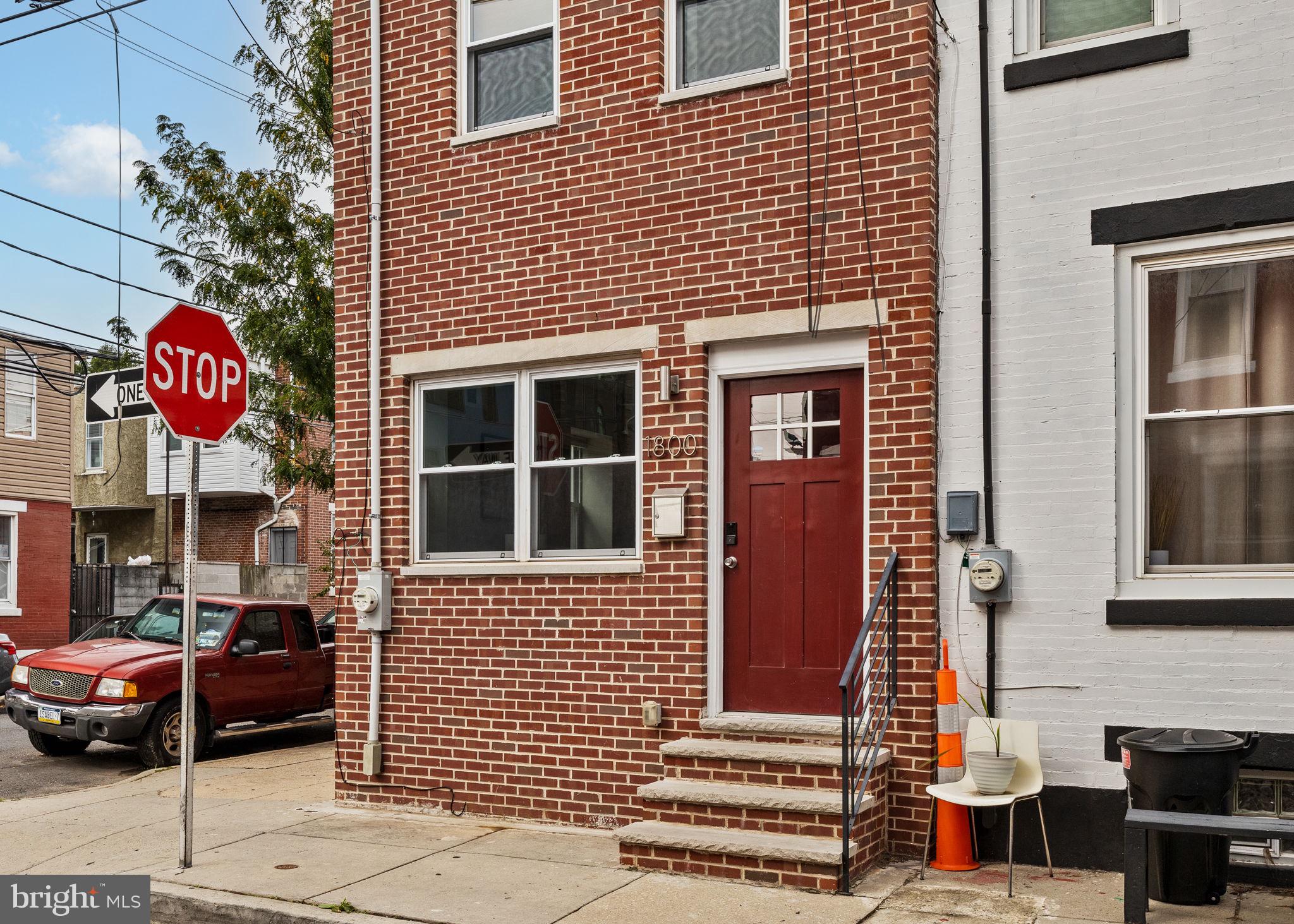 1800 Waterloo Street Philadelphia, PA 19122 - Photo 46 of 47 a front view of a house
