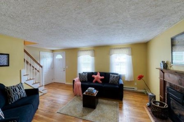 6 Old Howarth Road Oxford, MA 01540 - Photo 11 of 28 Gallery Image 11