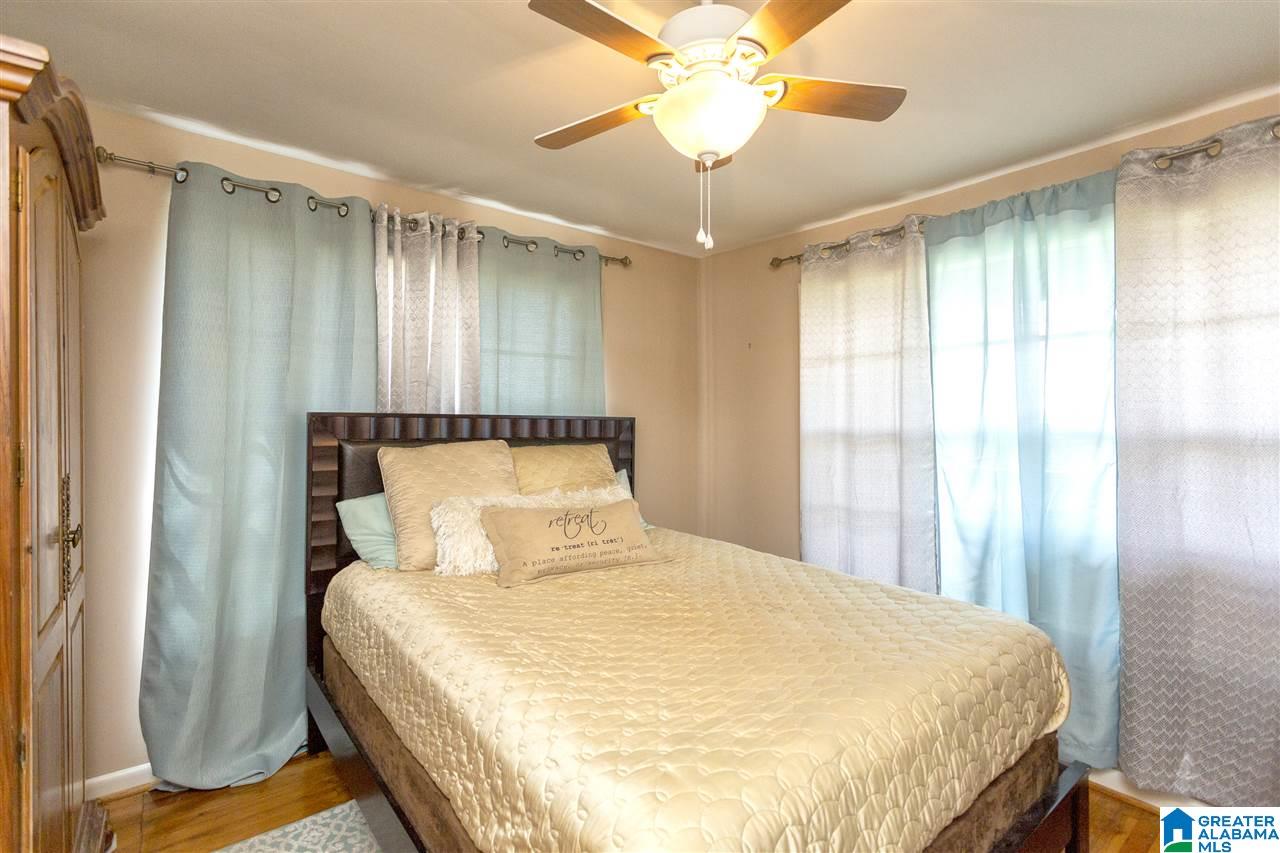 106 Dexter Avenue Bessemer, AL 35023 - Photo 23 of 34