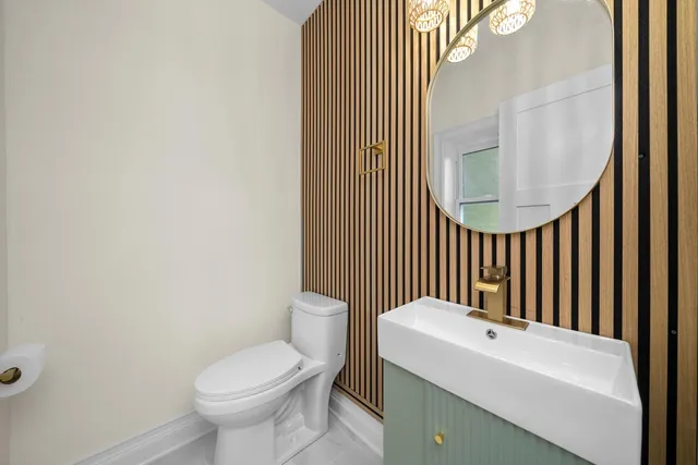 $700,000 | 1021 South Lombard Avenue, Oak Park, IL 60304