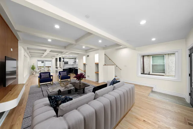 $700,000 | 1021 South Lombard Avenue, Oak Park, IL 60304