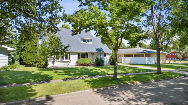 $339,500 | 1418 21st Avenue South, Moorhead, MN 56560