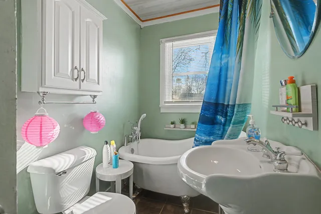 $259,900 | 952 North Brown Street, Springfield, TN 37172