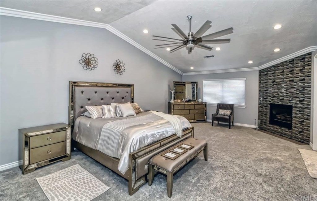 9366 9th Avenue Hesperia, CA 92345 - Photo 13 of 39