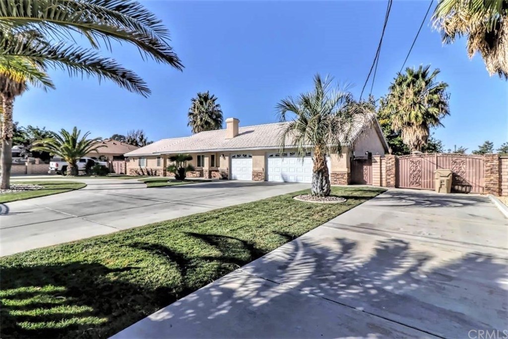 9366 9th Avenue Hesperia, CA 92345 - Photo 3 of 39