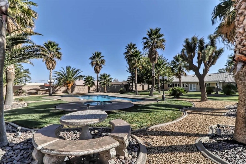 9366 9th Avenue Hesperia, CA 92345 - Photo 31 of 39