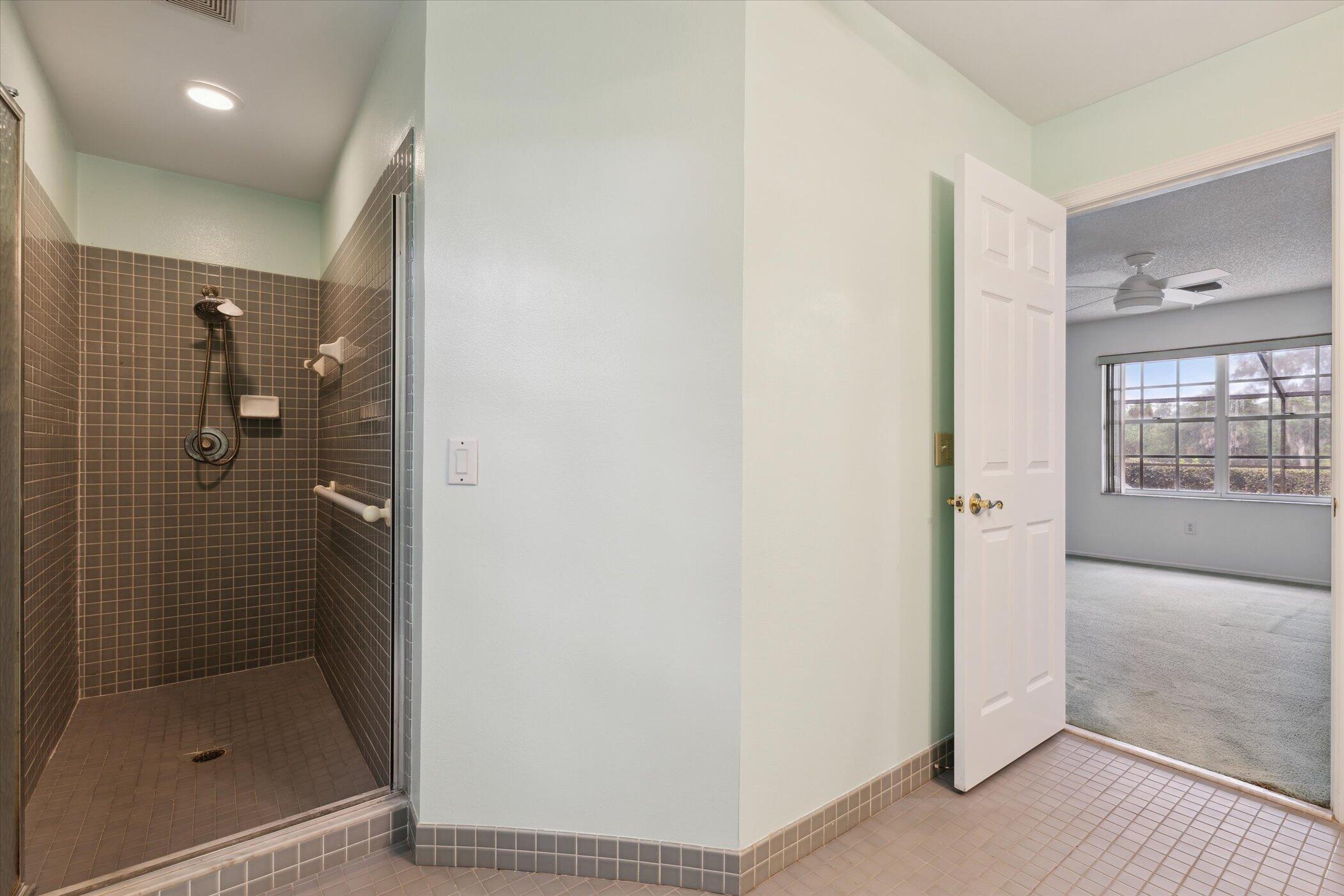 1270 Meadowbrook Road Northeast Palm Bay, FL 32905 - Photo 31 of 58 Primary Bath