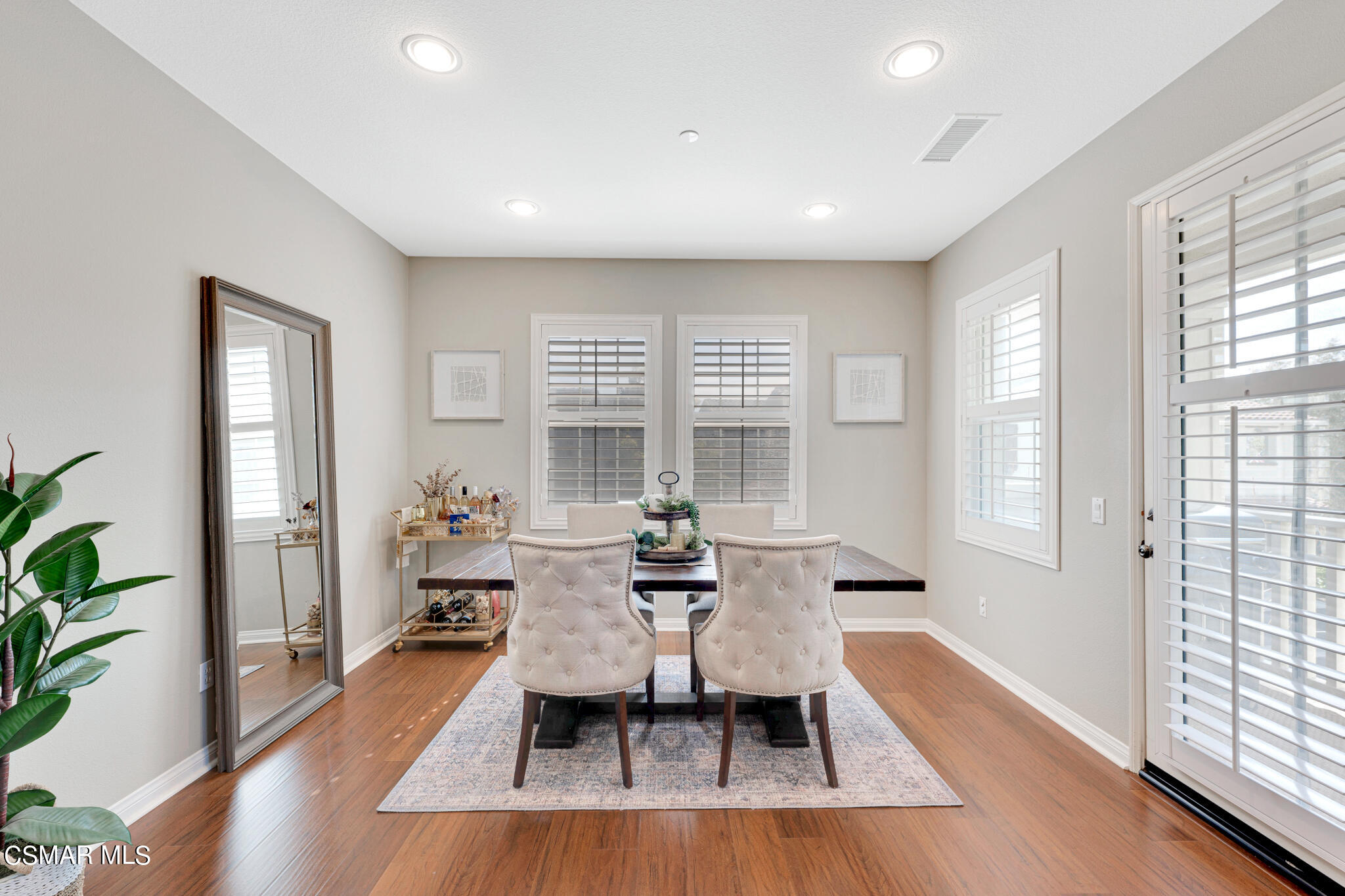 3234 North Ventura Road Oxnard, CA 93036 - Photo 13 of 40 07-Dining Room