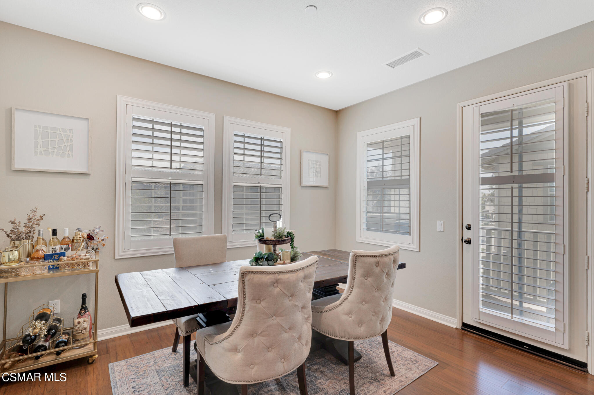 3234 North Ventura Road Oxnard, CA 93036 - Photo 15 of 40 10-Dining Room3