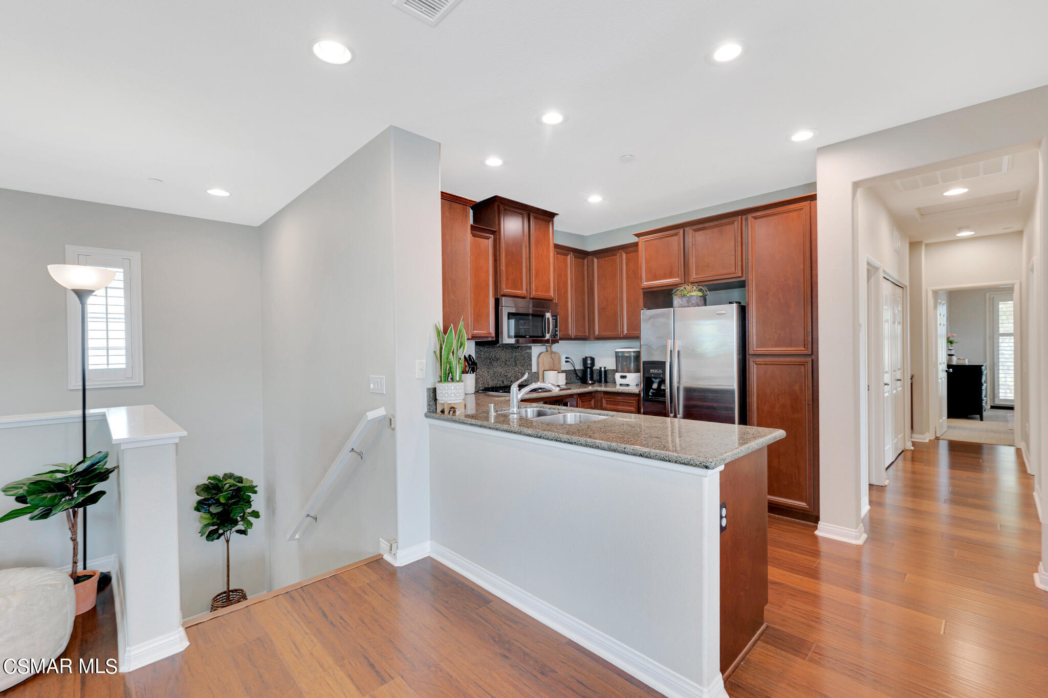 3234 North Ventura Road Oxnard, CA 93036 - Photo 16 of 40 13-Kitchen