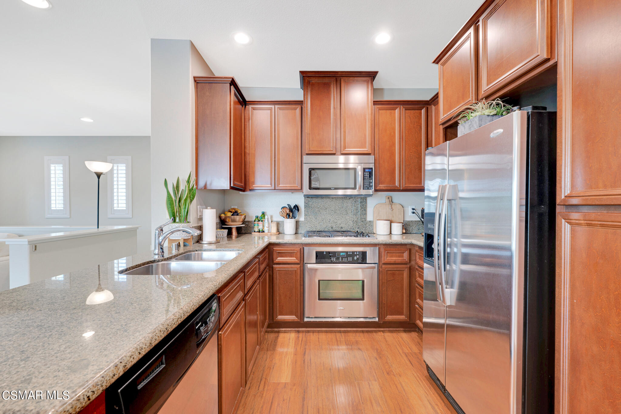 3234 North Ventura Road Oxnard, CA 93036 - Photo 18 of 40 15-Kitchen2