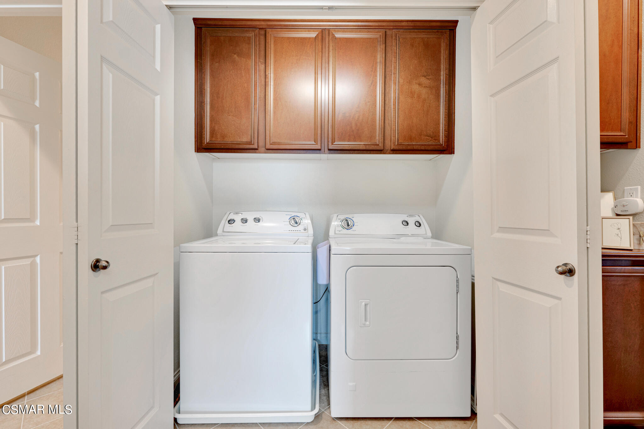 3234 North Ventura Road Oxnard, CA 93036 - Photo 20 of 40 17-Laundry