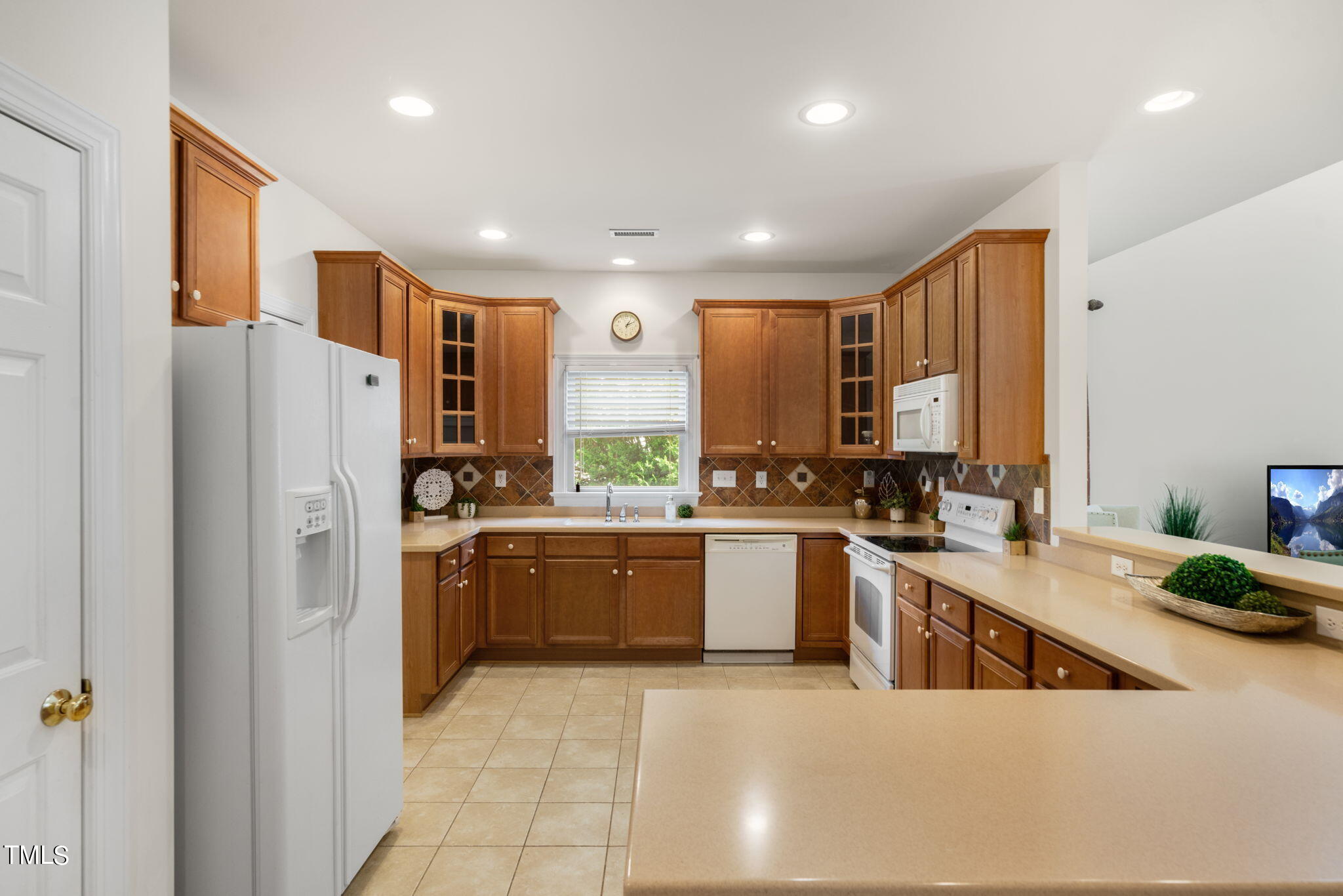 8008 Satillo Lane Raleigh, NC 27616 - Photo 8 of 23 12-web-or-mls-8008-satillo-007