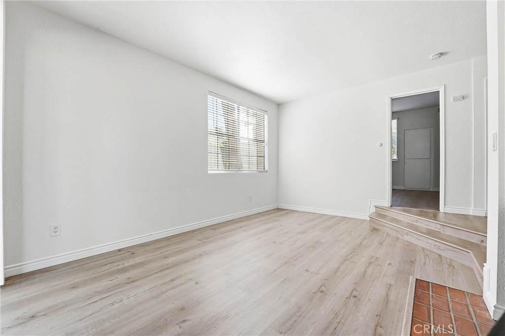 85 Lakepines Irvine, CA 92620 - Photo 11 of 42