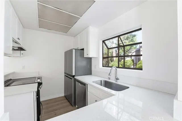 $499,999 | 85 Lakepines, Irvine, CA 92620