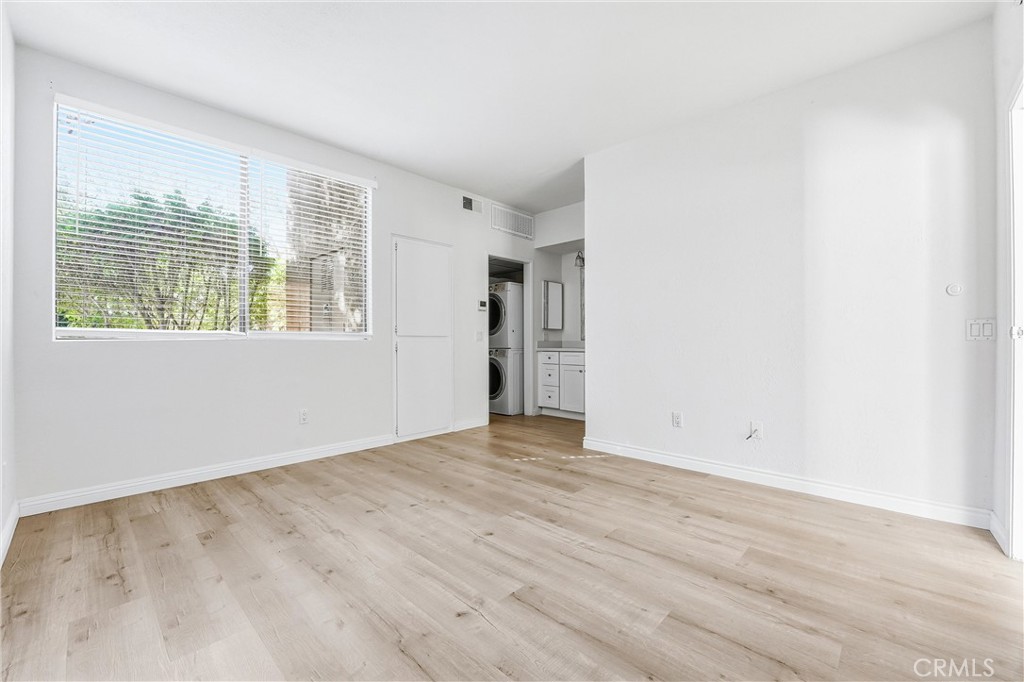 85 Lakepines Irvine, CA 92620 - Photo 17 of 42