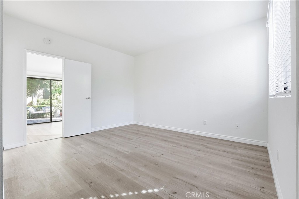 85 Lakepines Irvine, CA 92620 - Photo 19 of 42