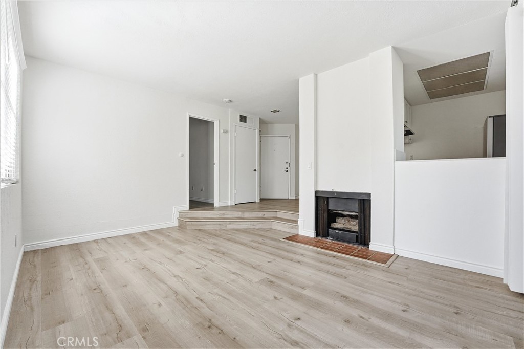 85 Lakepines Irvine, CA 92620 - Photo 6 of 42