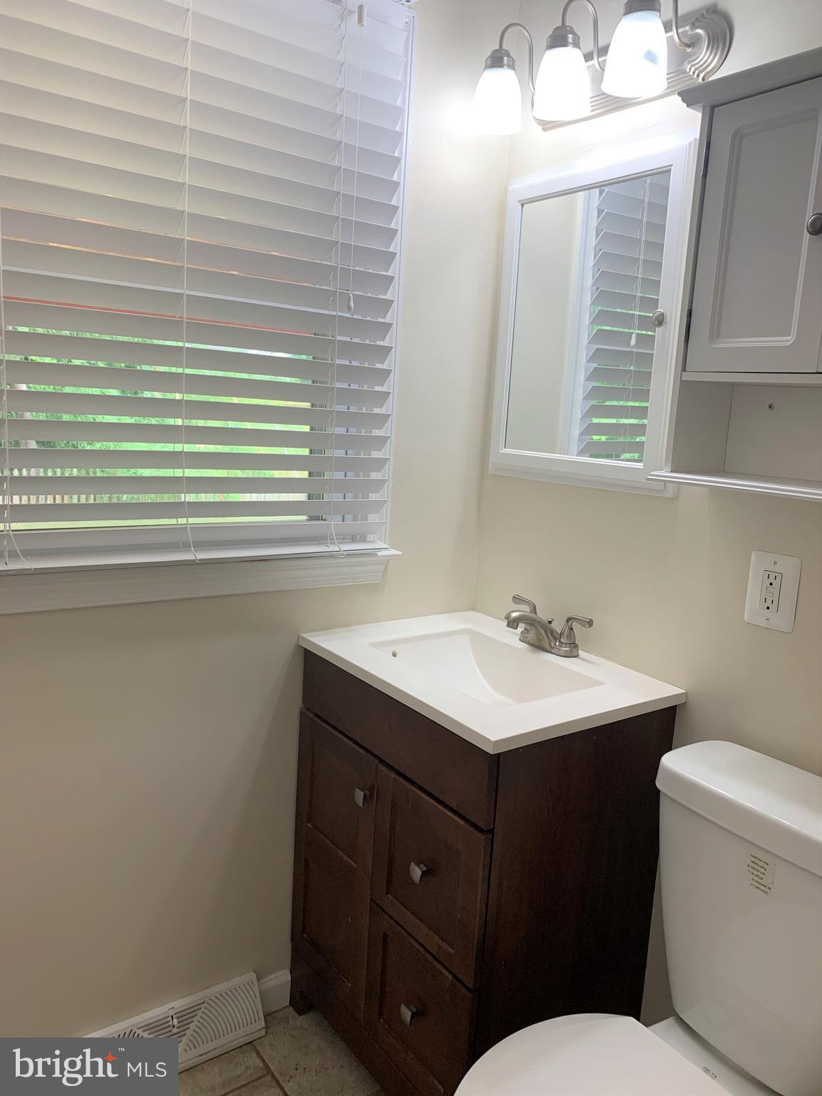 109 Doncaster Road Joppa, MD 21085 - Photo 21 of 49 Main Level Maser Bath