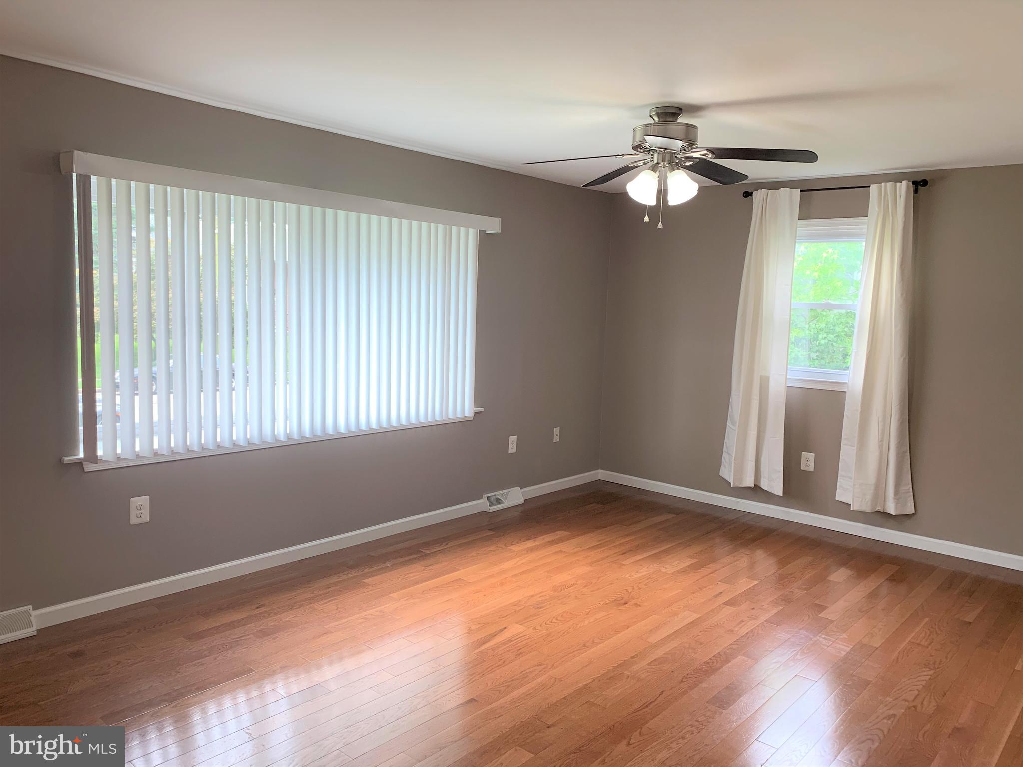 109 Doncaster Road Joppa, MD 21085 - Photo 7 of 49 Living Room