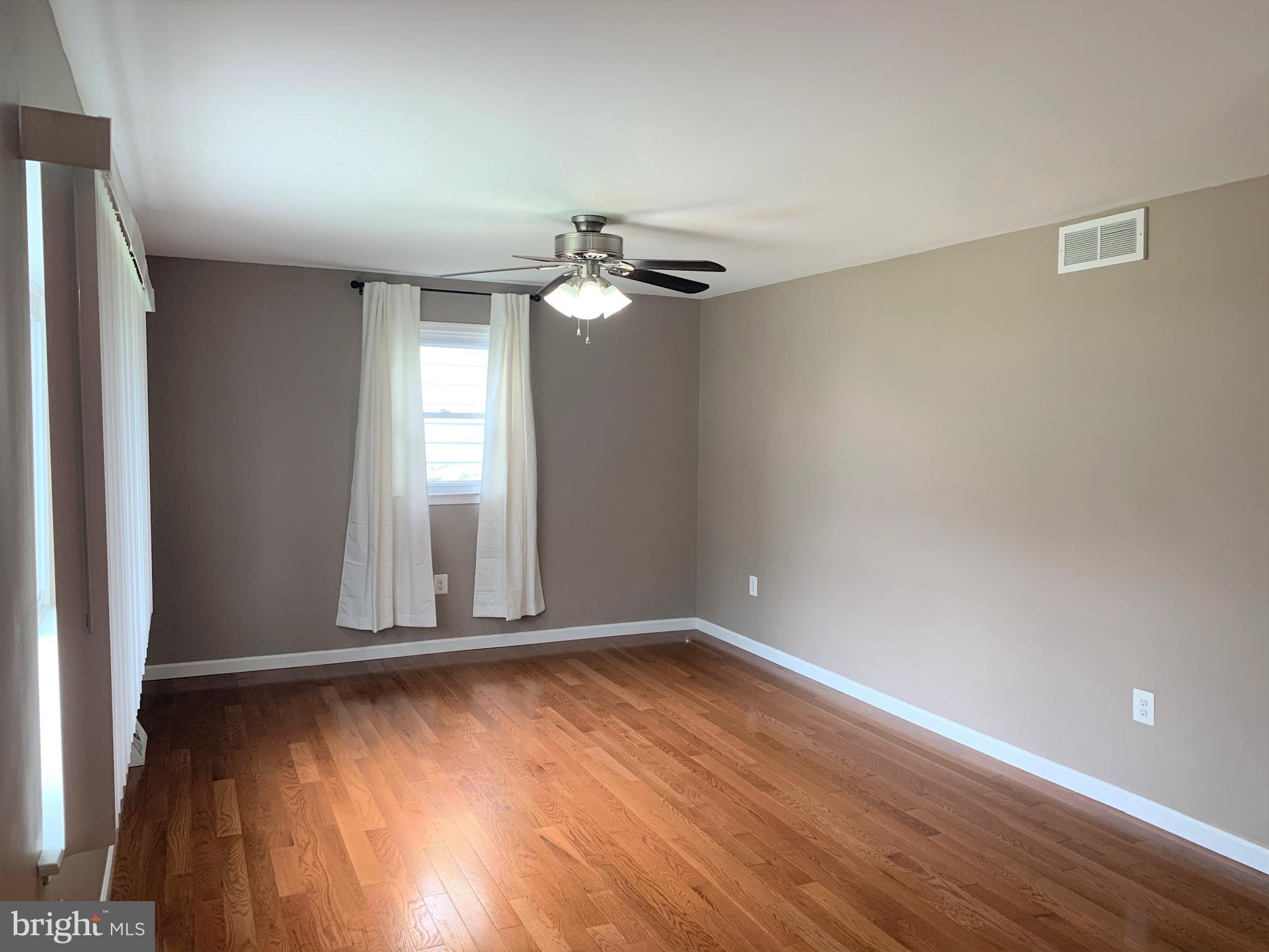109 Doncaster Road Joppa, MD 21085 - Photo 8 of 49 Living Room