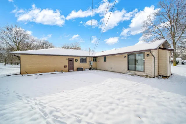 $290,000 | 912 Halstead Boulevard, Jackson, MI 49203