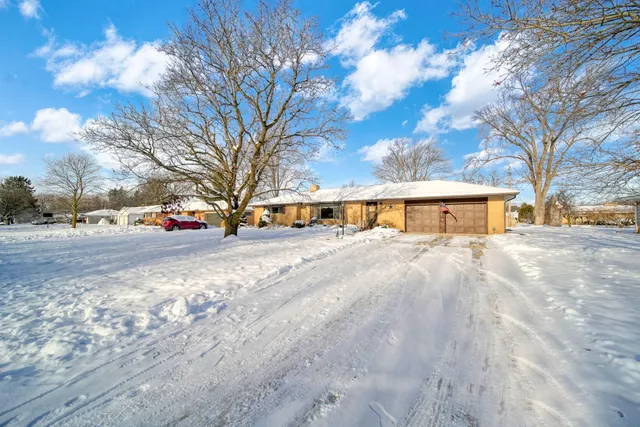 $290,000 | 912 Halstead Boulevard, Jackson, MI 49203