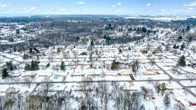 $290,000 | 912 Halstead Boulevard, Jackson, MI 49203