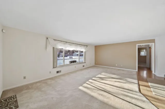 $290,000 | 912 Halstead Boulevard, Jackson, MI 49203