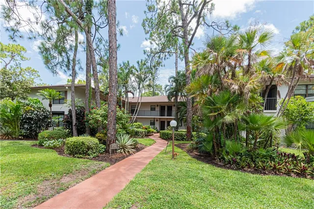 $269,000 | 1733 Courtyard Way, Unit B205, Naples, FL 34112