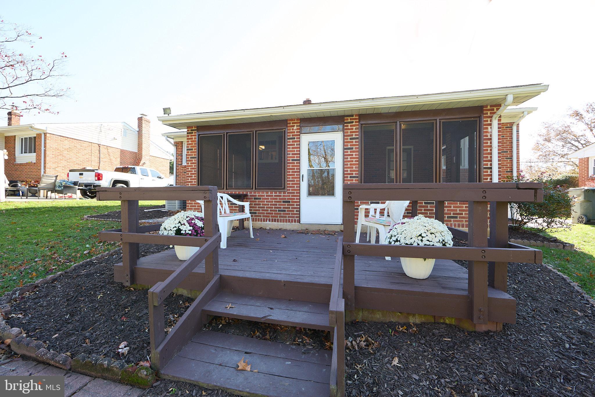 914 Quail Lane Newark, DE 19711 - Photo 22 of 27 Charming brick home with inviting porch.