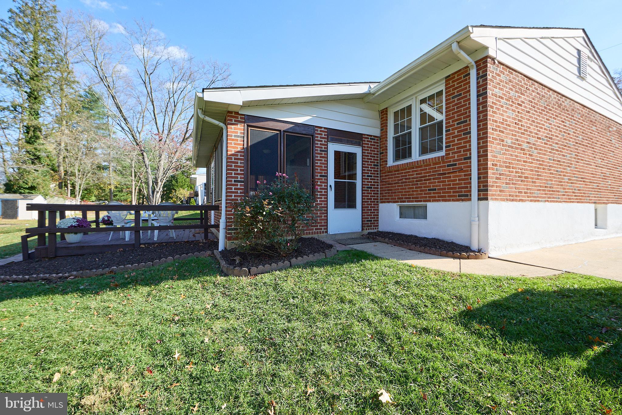 914 Quail Lane Newark, DE 19711 - Photo 26 of 27 Charming brick home with inviting yard.