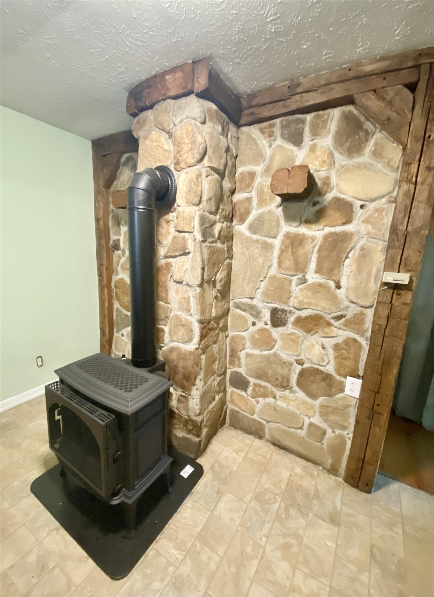 465 Harriston Road Grottoes, VA 24441 - Photo 29 of 51 Gallery Image 29