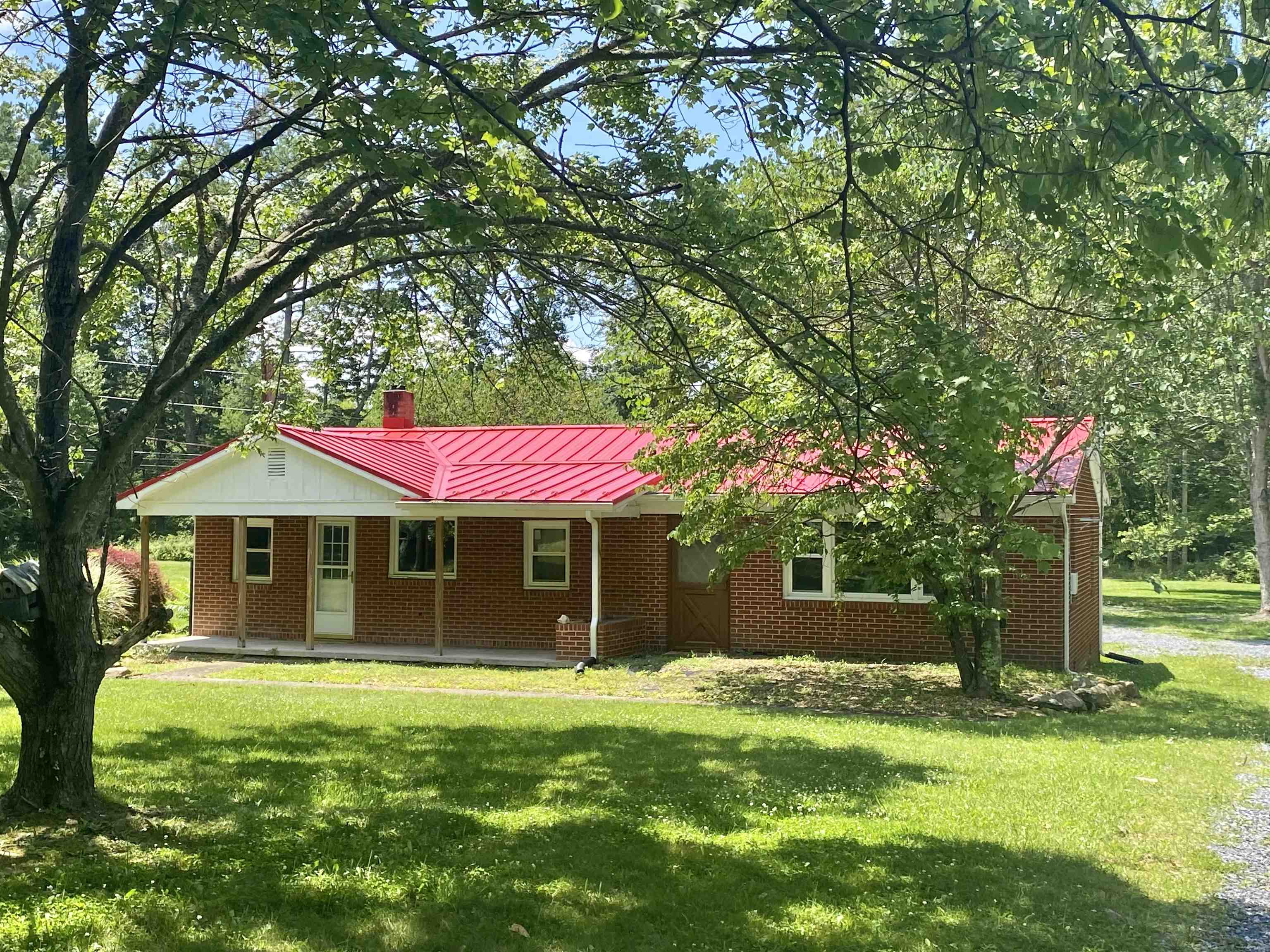 465 Harriston Road Grottoes, VA 24441 - Photo 4 of 51 Gallery Image 4
