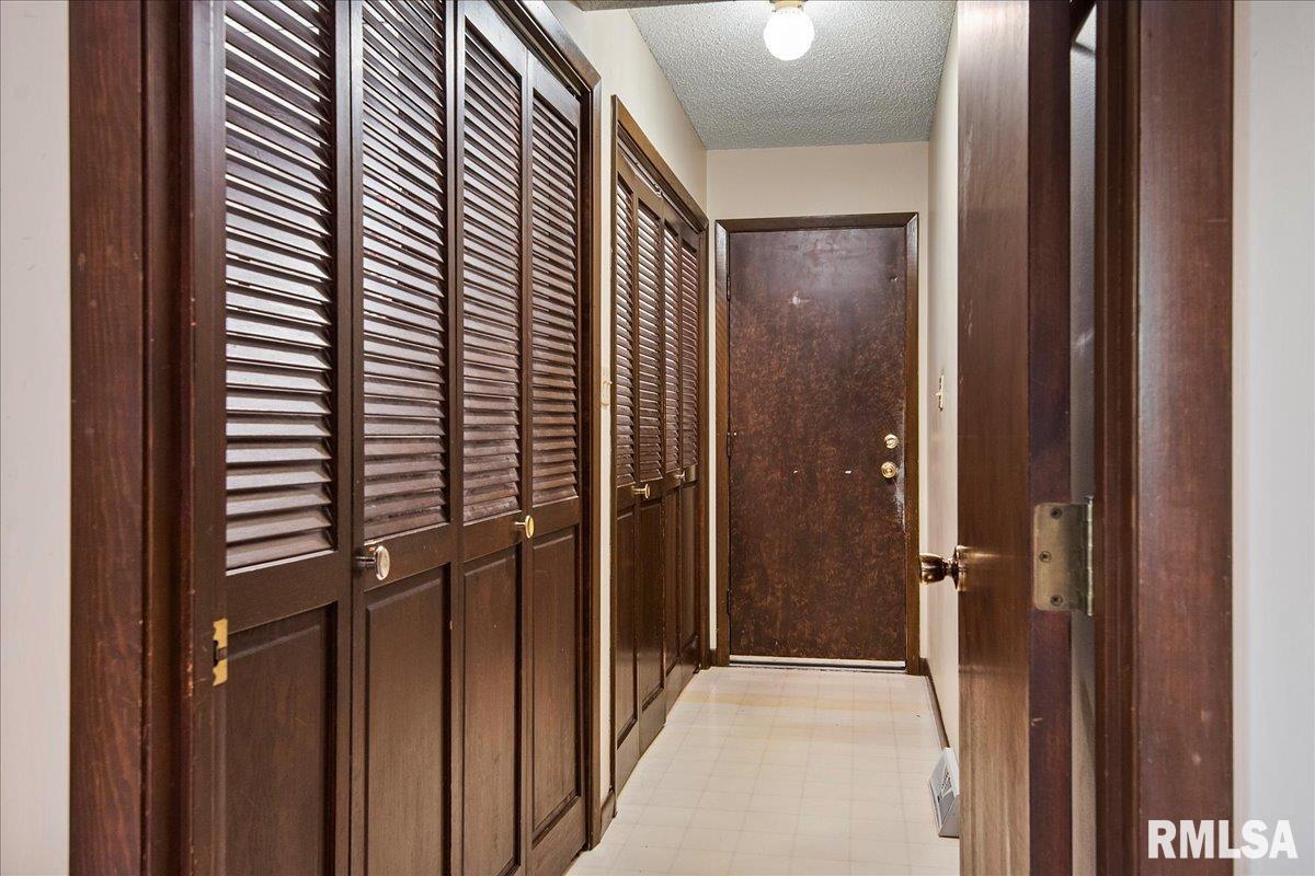 2 Settlers Lane Springfield, IL 62707 - Photo 20 of 40