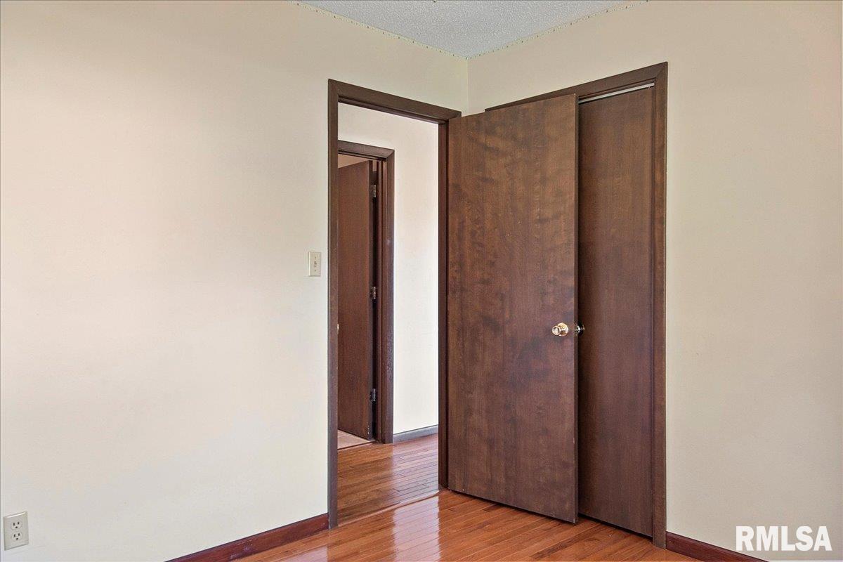 2 Settlers Lane Springfield, IL 62707 - Photo 32 of 40